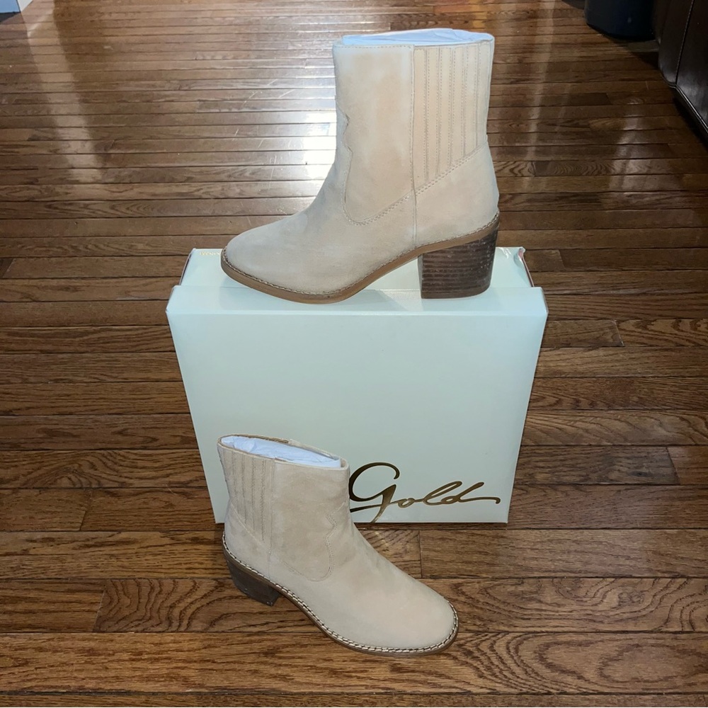 42 Gold Suede Ankle Boots